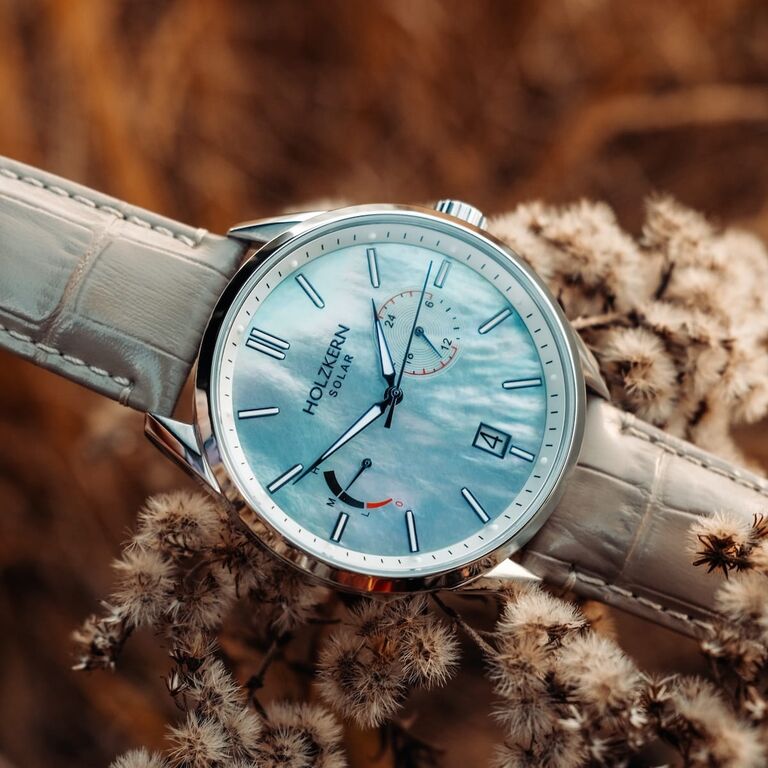 Linguistic (Nacre/Silver)