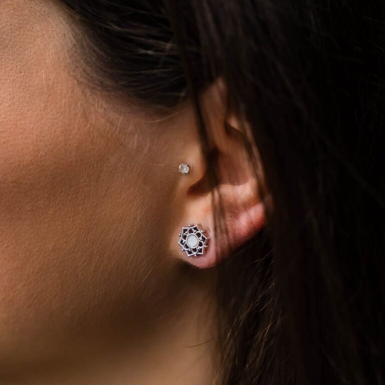 Composition Earrings (White Nacre/Silver)