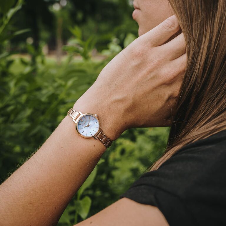 Eris (Nacre/Rose Gold)